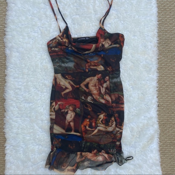 PrettyLittleThing Plus Multi Renaissance Print Ruched Bodycon Dress - Picture 6 of 8